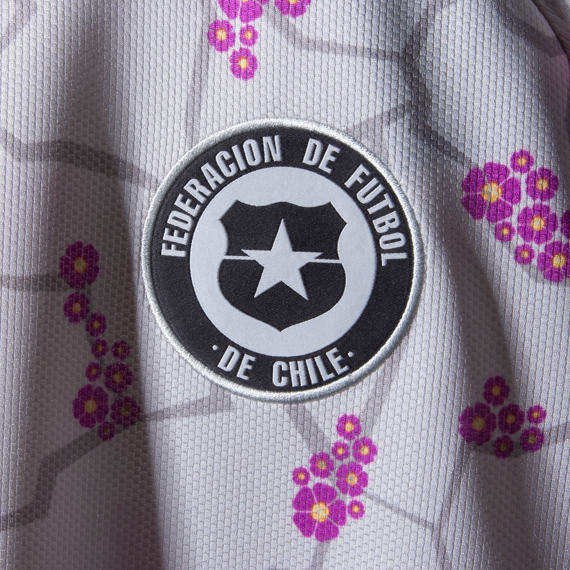 Chile Away Fan Jersey Alexis 10 Shirt 2026-2027 (Official Printing) (Fan)